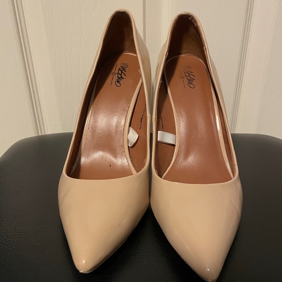 Mossimo Nude Heels - Picture 3 of 6